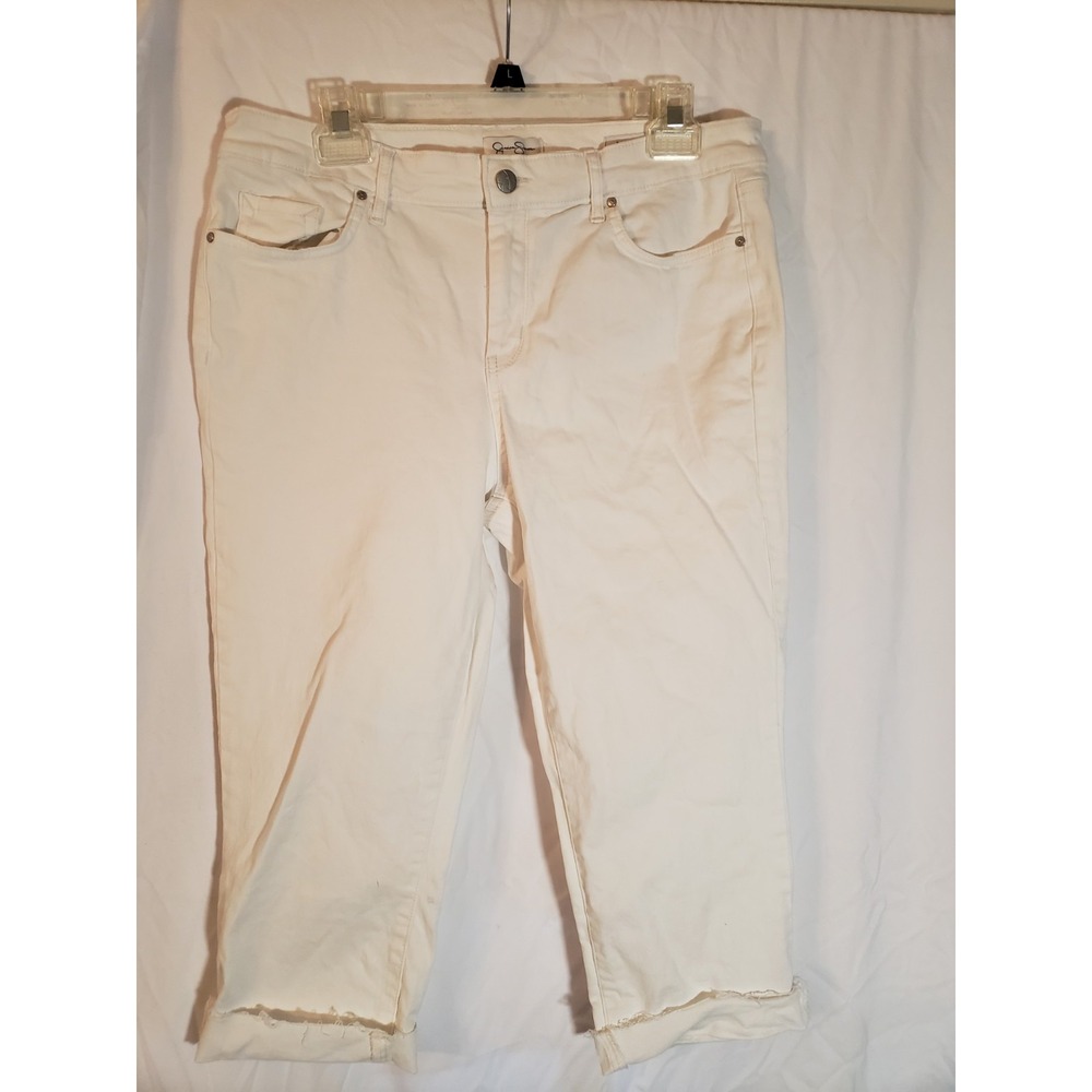 Women's Jessica Simpson White Cuffed Capris Size 12